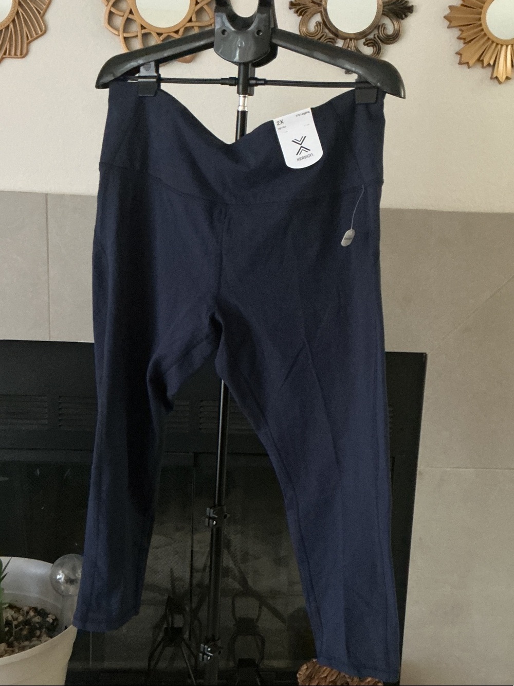 Xersion women’s Navy Athletic Leggings
